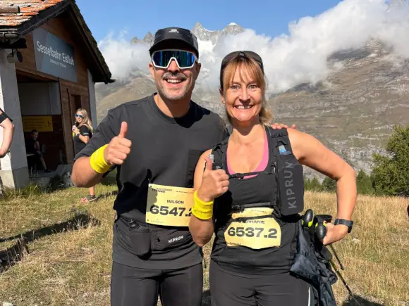 Photo de deux coureurs cote à cote